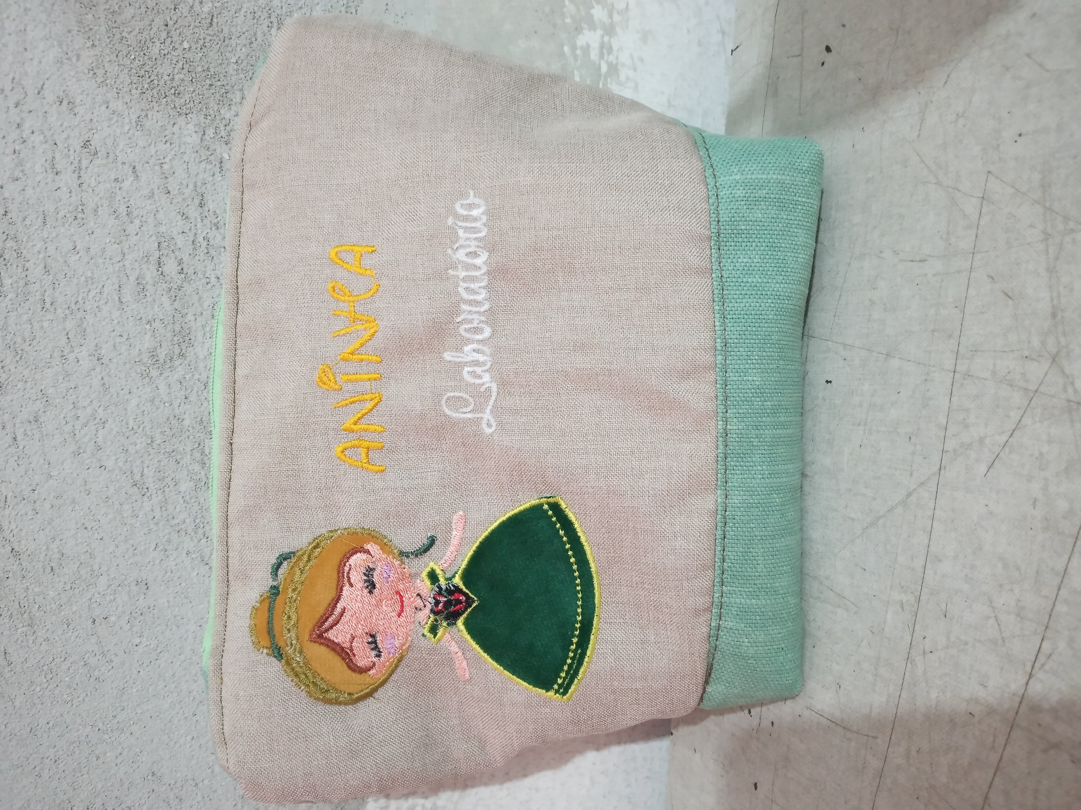 Bolsa bordada personalizada